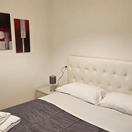 Residenza Ugo Bassi Appartamento *
